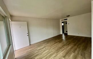 2 beds, 1 bath, 801 sqft, $1,390, Unit 101