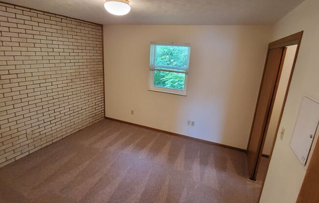 2 beds, 1 bath, 775 sqft, $975, Unit 1239-07