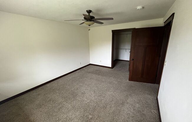 3 beds, 2 baths, $1,575