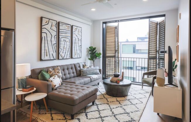 1 bed, 1 bath, 645 sqft, $1,750, Unit 208