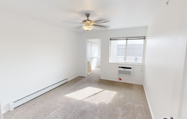 1 bed, 1 bath, 663 sqft, $1,219, Unit 1244-19