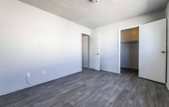 2 beds, 1 bath, 771 sqft, $1,050, Unit 419 15th Street #4