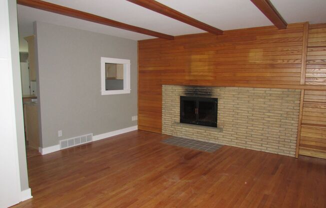 6405 ALISON LN