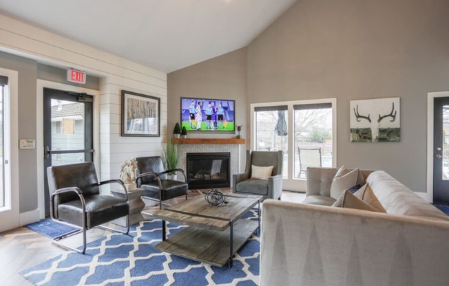 Apartments in Wilsonville - Boulder Creek - Resident Lounge Area