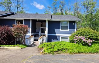1 Bedroom Apartment Port Orchard $1400.00 + $100.00 Utilities