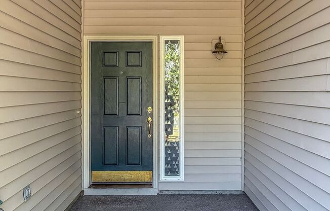 Sherwood Townhome- 3 Bedroom 2.5 Bath Available Now !