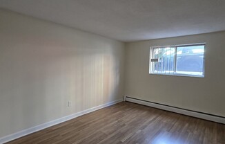 1 bed, 1 bath, 720 sqft, $2,300, Unit 3B