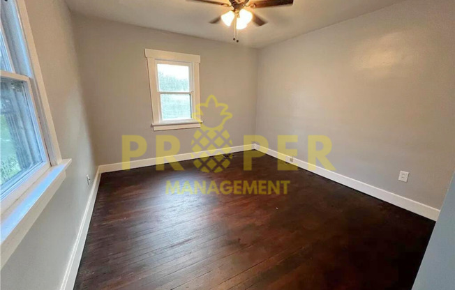 2 beds, 1 bath, $1,100