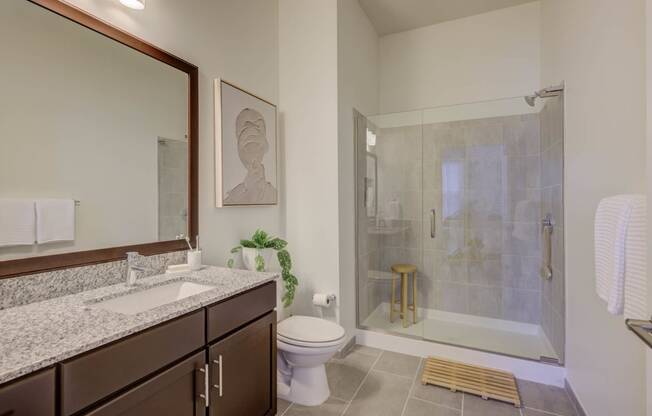 Bathroom With Bathtub at The Lincoln Apartments, North Carolina