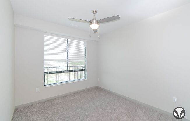 1 bed, 1 bath, 728 sqft, $1,295, Unit YH-1030