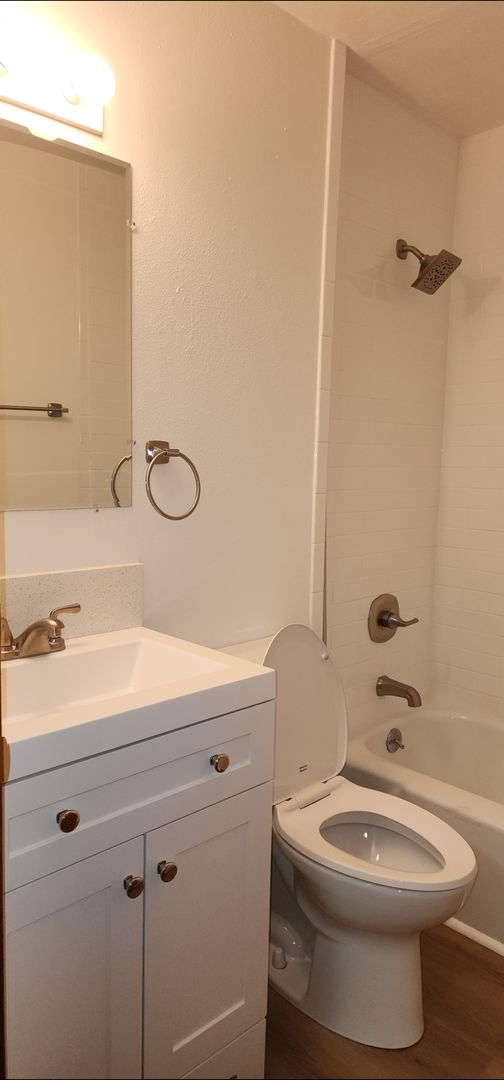 1 Bedroom Apartment  Modernized with stylish upgrades