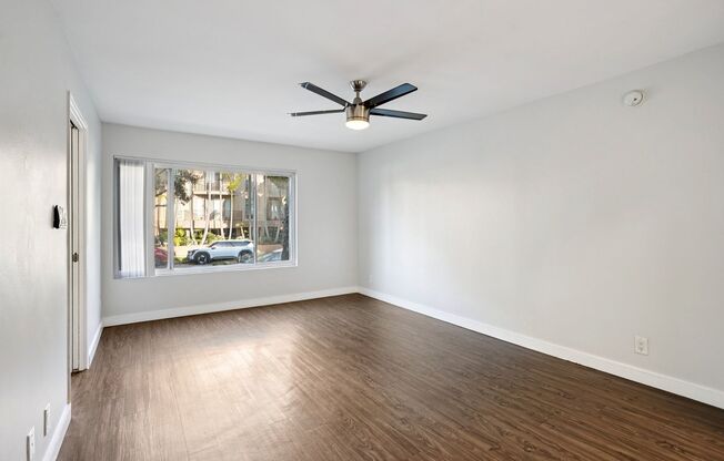 Studio, 1 bath, 350 sqft, $2,398, Unit 208