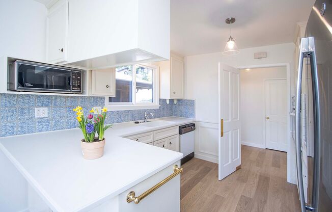 4Bed/2Bath Home in  Kentfield with stellar Mt Tam Views!!!