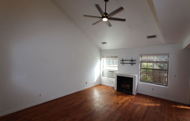 PRICE IMPROVEMENT | Boulder Point 3-Bed Townhome | Garage, Fireplace, Yard | Lease Through July 2026 Only