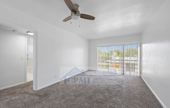 2 beds, 1 bath, 822 sqft, $2,095, Unit C212