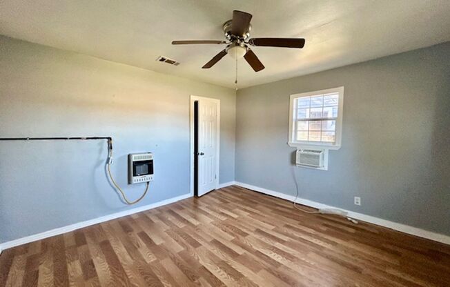 2 beds, 1 bath, $750