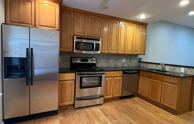 2 beds, 1.5 baths, $2,000