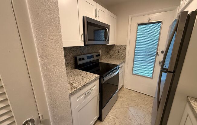 1 bed, 1 bath, $1,795, Unit 211