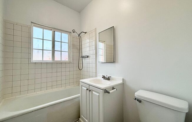 Studio, 1 bath, $1,499