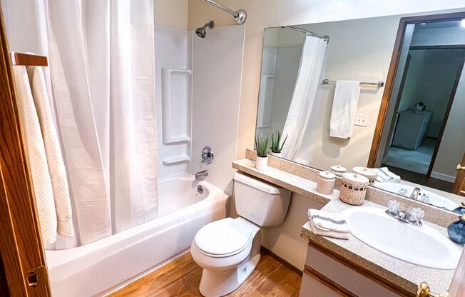 2 beds, 1 bath, 788 sqft, $2,395, Unit 102
