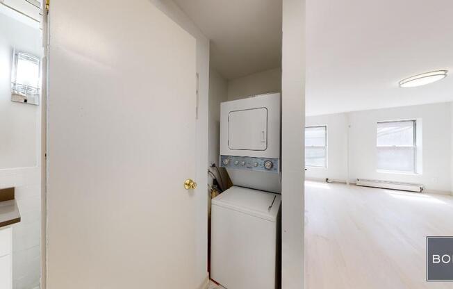 1 bed, 1 bath, $3,250, Unit 5R