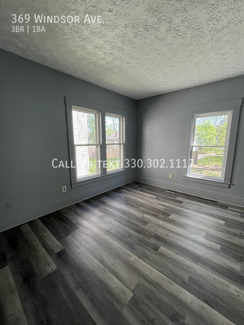 369 WINDSOR AVE