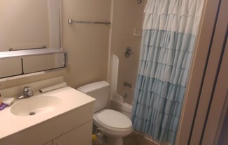 2 beds, 1.5 baths, $2,300, Unit # 805