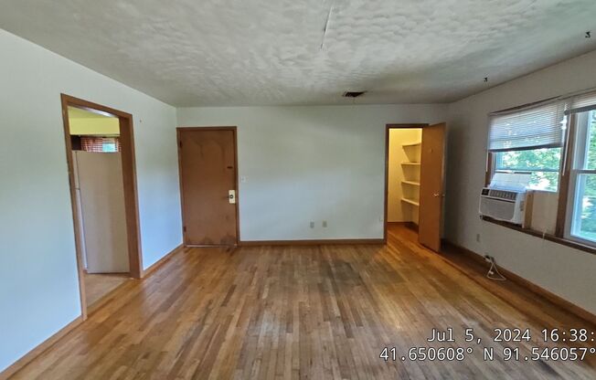 2 beds, 1 bath, 1,000 sqft, $1,200, Unit 518