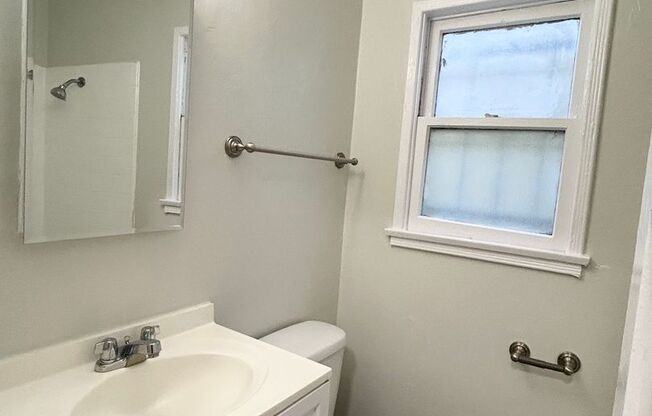 Studio, 1 bath, $1,465, Unit 03