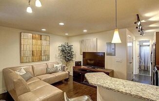 West Wash Park Condo | 1BD | In-Unit W/D | Parking Included