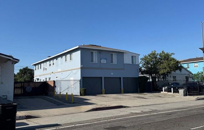 847 E Imperial Hwy