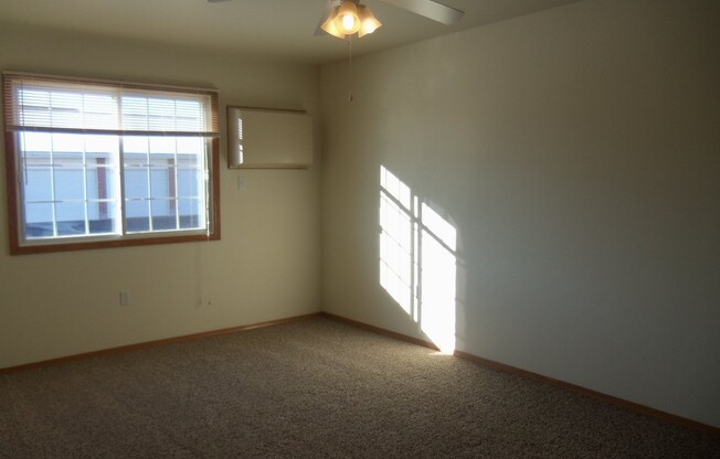 2 beds, 1 bath, 1,200 sqft, $1,229.99, Unit 149-03
