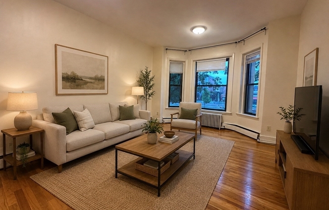 2 beds, 1 bath, 800 sqft, $2,995, Unit 26