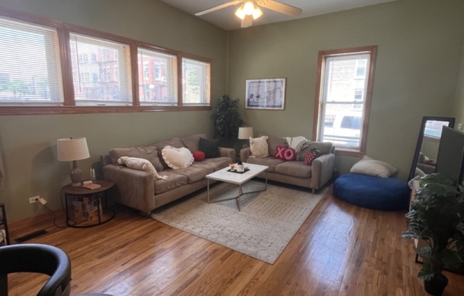 1363 N Bosworth Ave 10