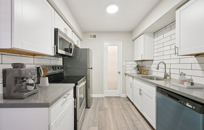 Jade Ridge Apartments