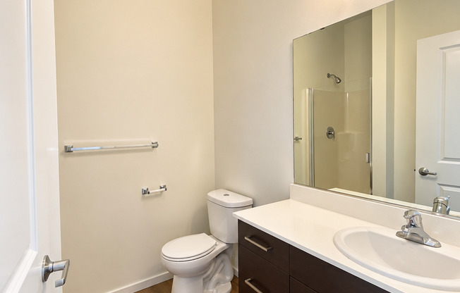 2 beds, 2 baths, 900 sqft, $2,950, Unit 5502-A