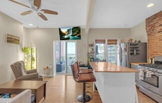 52 THOMAS PARK