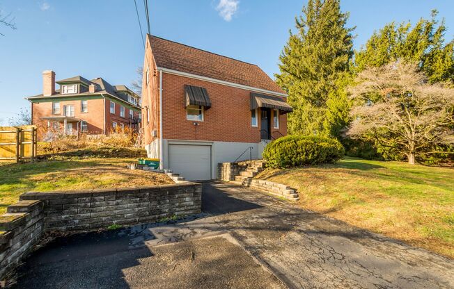 Move in TODAY! Check out this beautifully RENOVATED 3 bedroom in CHURCHILL!