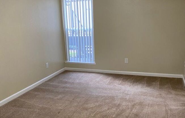 1 bed, 1 bath, 700 sqft, $1,750, Unit 139