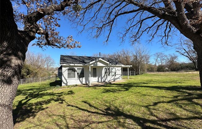 Updated 3 Bedroom, 2 Bath home with Oversized Fenced Yard