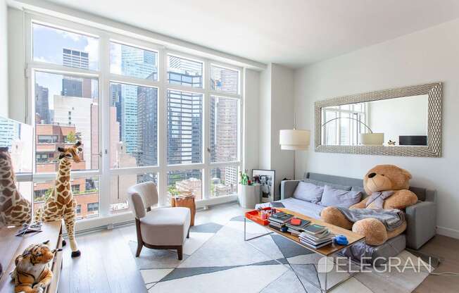1 bed, 1 bath, 750 sqft, $6,150, Unit 18C