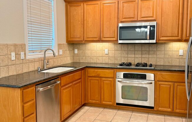 $4,290 / 4 BR -2170 SF - STUNNING SAN JOSE HOME IN BERRYESSA A MUST SEE!