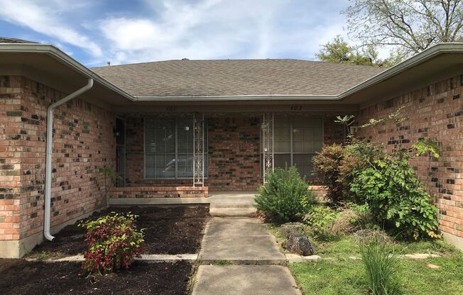 Richardson 2 Bedroom 2 Bathroom and 1 Car Attached Garage with Opener.