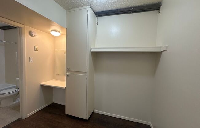 Studio, 1 bath, $675, Unit 1104-16
