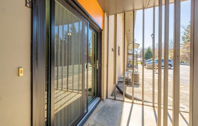 2 beds, 1 bath, 836 sqft, $1,340, Unit 1532-C