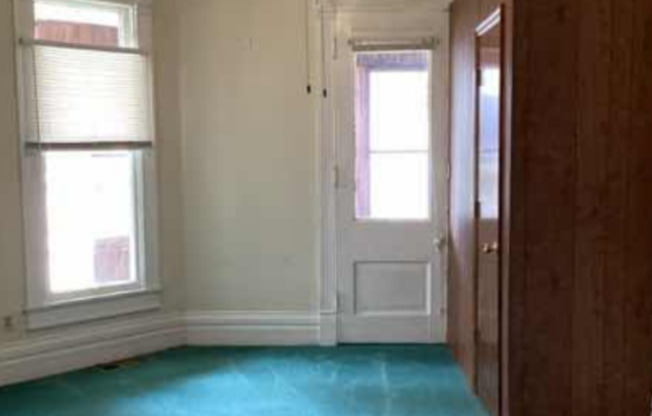 1 bed, 1 bath, $1,050, Unit Unit #2