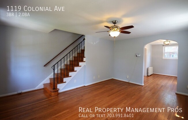 1119 COLONIAL AVE