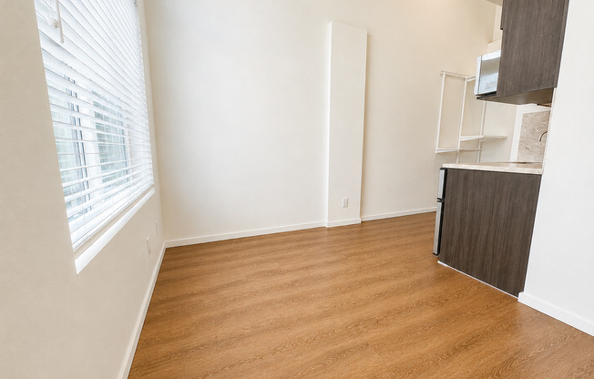 Studio, 1 bath, 190 sqft, $1,545, Unit 507