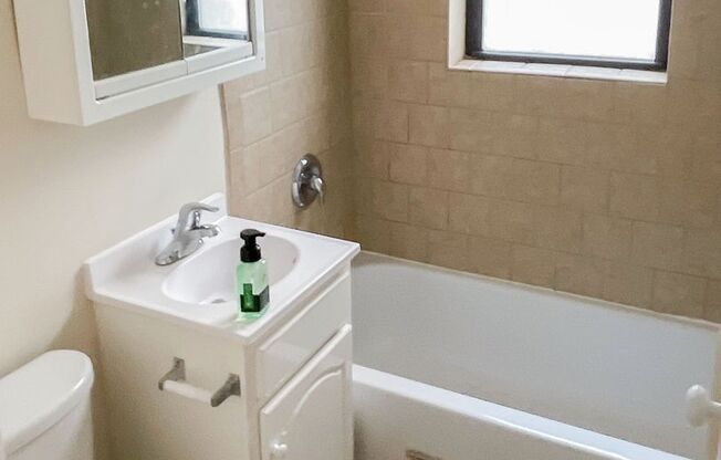 Studio, 1 bath, 445 sqft, $1,535, Unit 514-206