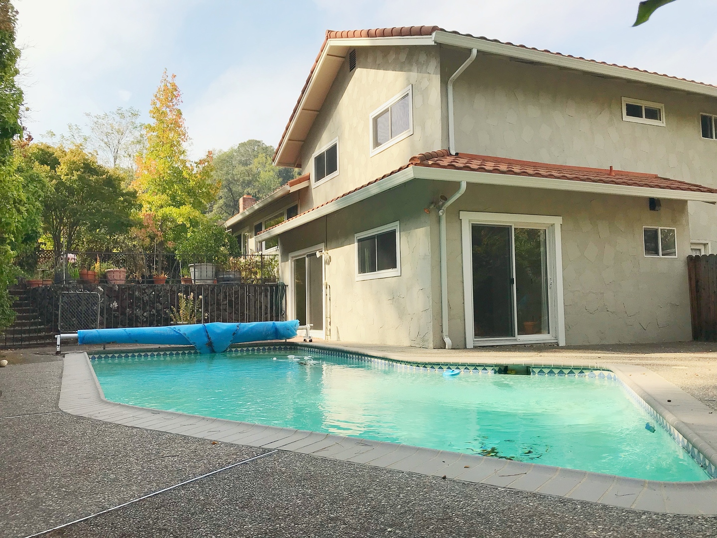 Beautifully Updated Home at end of cul-de-sac with Pool